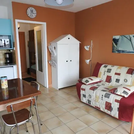 Apartment Agreable - Proche Mer - Jardinet Apartment Les Sables-d'Olonne