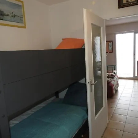 Apartment Agreable - Proche Mer - Jardinet Apartment Les Sables-d'Olonne